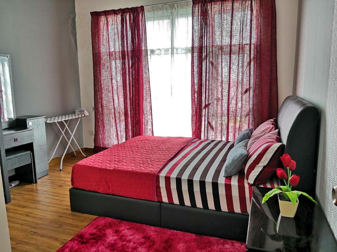 Cheqma D'Perdana Apartment Кота-Бару Экстерьер фото